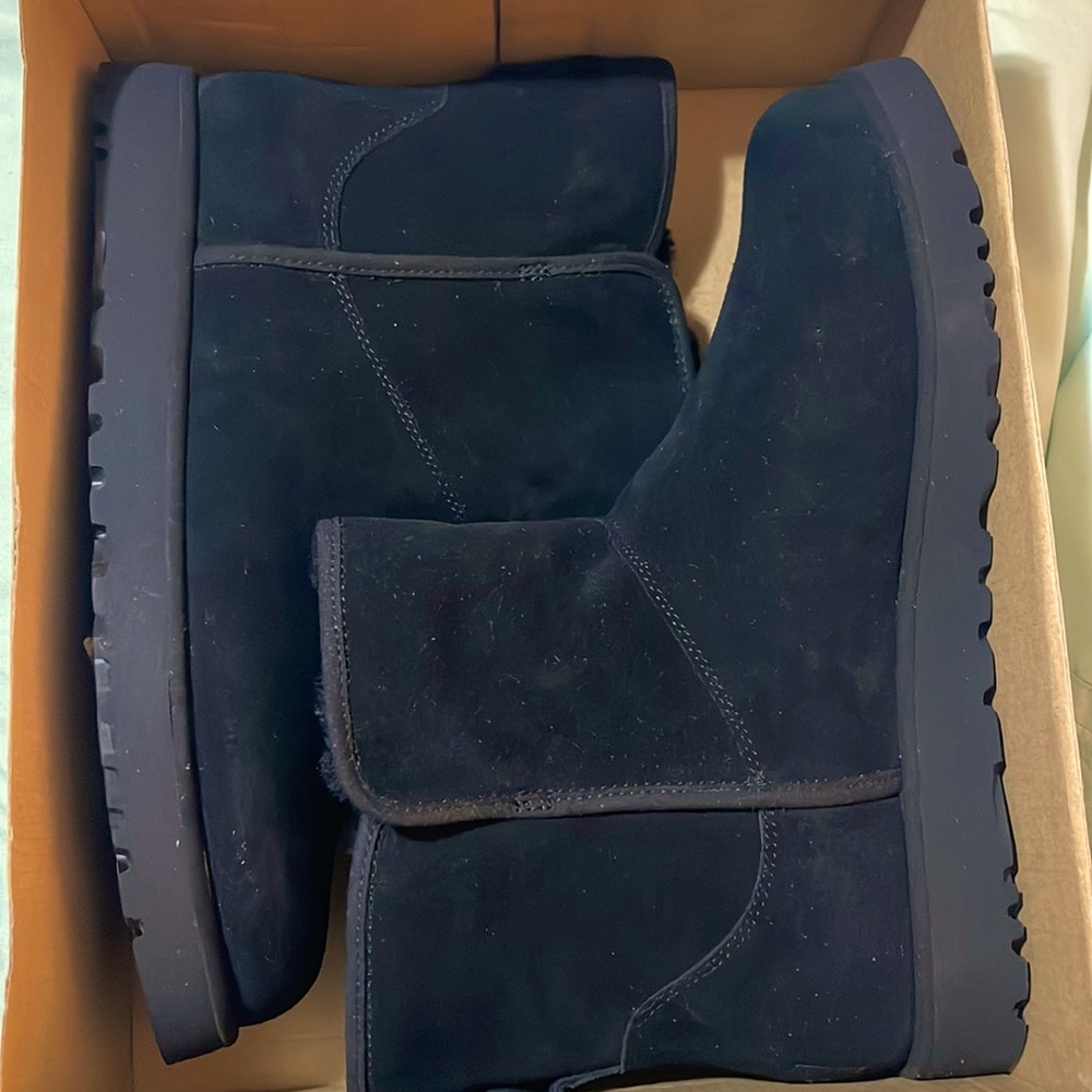 UGG Cory II Sheepskin Boots in Black